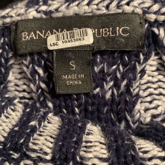 Banana Republic Women’s Blue White Argyle Sweater Sz S - Picture 4 of 5